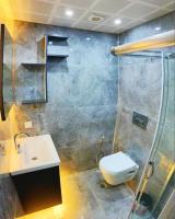 The floor plan of LUXE Bright 2bdr in Center