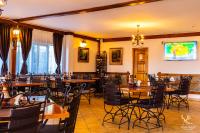 Restaurace v ubytování Pensiunea LIN COTA 1000