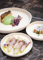 Jídlo v hotelu nebo okolí