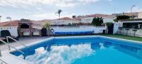 Bazén v ubytování Lovely 4-Bed Villa with ocean views in Sueno Azul nebo v jeho okolí