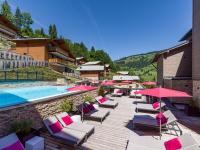 Basen w obiekcie Hotel Adapura Wagrain lub w pobliżu