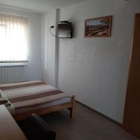 TV a/nebo společenská místnost v ubytování Rooms Marijanović Plitvice