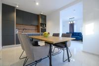 Kuchyň nebo kuchyňský kout v ubytování Luxury Apartments Leonika