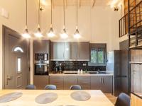 Kuchyňa alebo kuchynka v ubytovaní 2SEA LOFT NEA POTIDEA Chalkidiki