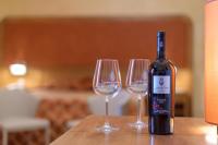 Leone de Castris Wine Hotel italokat is kínál