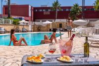 Leone de Castris Wine Hotel italokat is kínál