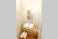 A bathroom at Mare Monte Luxury Apartment