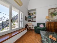 A seating area at Casa Lauro - De Vivo Realty Positano