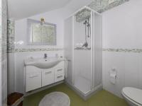A bathroom at Casa Lauro - De Vivo Realty Positano