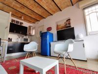 Kuchyň nebo kuchyňský kout v ubytování Stay U-nique Apartments Sagues