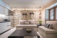 Kuchyňa alebo kuchynka v ubytovaní Apollonos 28 Luxury Suites