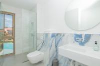Kúpeľňa v ubytovaní Luxury villa Azure in Imotski, wellness oasis
