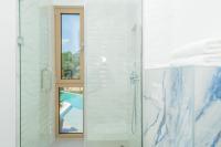 Kúpeľňa v ubytovaní Luxury villa Azure in Imotski, wellness oasis