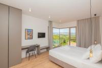 Posteľ alebo postele v izbe v ubytovaní Luxury villa Azure in Imotski, wellness oasis