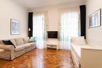 TV a/nebo společenská místnost v ubytování Mimi Carera Apartment & Room