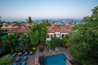 The swimming pool at or close to Castle Old Town Hotel