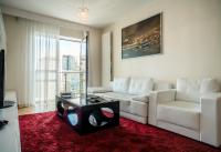 Posedenie v ubytovaní Platinum Towers Luxury Apartments
