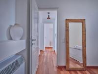Posteľ alebo postele v izbe v ubytovaní Retreat Paros - The Door Apartment