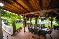 Zahrada ubytování Lujosa Casa Rural el Altico con barbacoa, chimenea y zona infantil