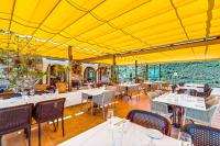 Restaurace v ubytování Hotel Castillo de Monda