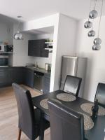 Kuchnia lub aneks kuchenny w obiekcie Apartament4siostry65