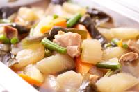 ホテルの敷地内または近くでの食事または食べ物
