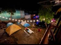 Captain Morgan Hostel Lake Coatepequeの見取り図または間取り図