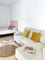 Posteľ alebo postele v izbe v ubytovaní Apartamentos - Alameda