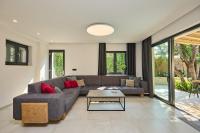 Posezení v ubytování Hedera Estate, Villa Hedera