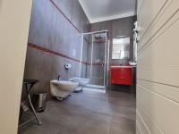 Kúpeľňa v ubytovaní BARBAJA SUITES IN STREET TOLEDO 205