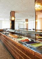 un buffet proposant de nombreux types de plats différents dans l'établissement BLUESEA Copacabana, à Lloret de Mar