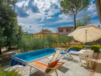 Bazén v ubytovaní Holiday Home Il Sorriso by Interhome alebo v jeho blízkosti