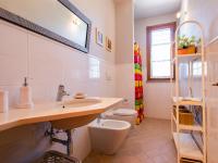 Kúpeľňa v ubytovaní Holiday Home Il Sorriso by Interhome