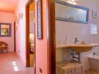 Kúpeľňa v ubytovaní Holiday Home Il Sorriso by Interhome