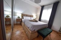 Łóżko lub łóżka w pokoju w obiekcie Villa Teuta ZadarVillas