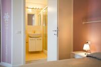 A bathroom at SUITE MORGANA in San Zeno