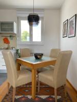 Kuchyňa alebo kuchynka v ubytovaní LIPA Apartment