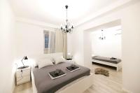 Posteľ alebo postele v izbe v ubytovaní Residence top location apt. 1 Marghareta with sea view