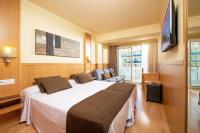 TV a/nebo společenská místnost v ubytování Hotel Guitart Central Park Aqua Resort