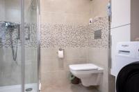 A bathroom at Zsuka apartman free parking