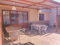 Patio alebo iná vonkajšia časť ubytovania Dos Casas juntas y Patio común a 25 metros de la Playa