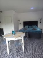 Posteľ alebo postele v izbe v ubytovaní Mizerówka Guest House