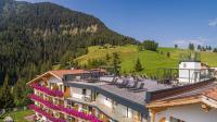 Nespecifikovaný výhled na hory nebo výhled na hory při pohledu z hotelu