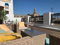 Penthouse with Large Private Terrace with Views Cathedral ...
