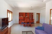 Posezení v ubytování Villa rústica privada con gran chalet y piscina