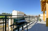 Balkón alebo terasa v ubytovaní Sunset Luxury Suite - Rooftop Apartment in the City Center