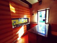 Kuchnia lub aneks kuchenny w obiekcie Chalet Mon Amour