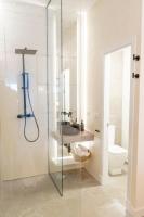 Koupelna v ubytování Suites Alfonso X