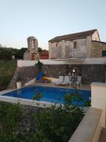 The swimming pool at or close to GEOMAR HOUSE 2 SKY AND VIEW