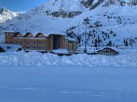 Grand Hotel Miramonti v zime